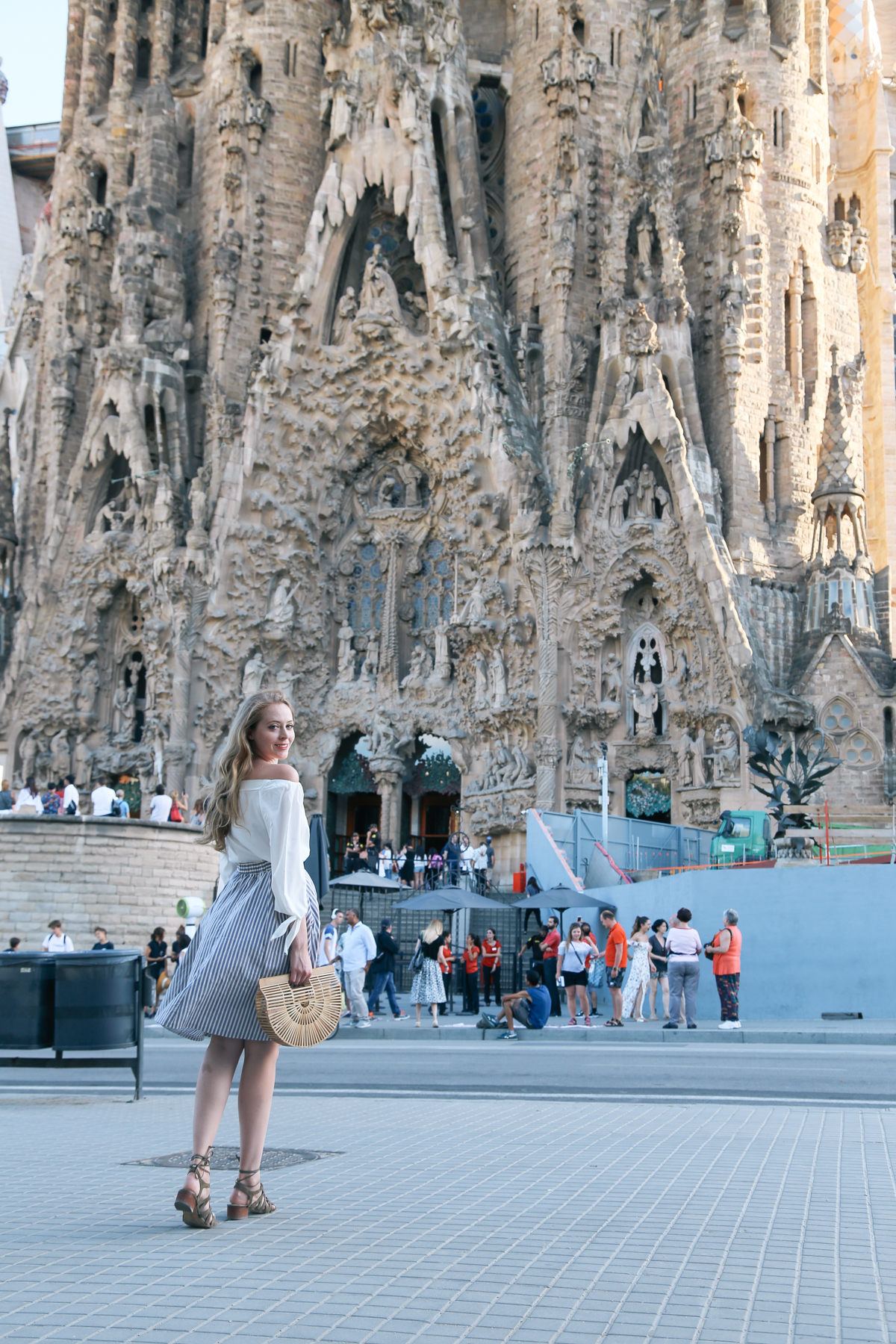 Sagrada Familia travel tips & dress code