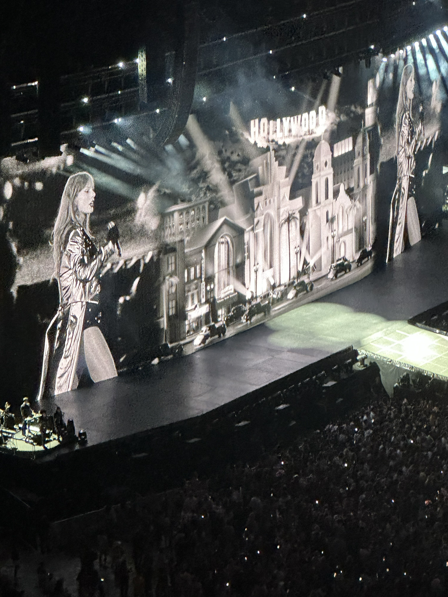 Taylor Swift Eras Tour London Night 1 Recap + Whether Travelling to go ...